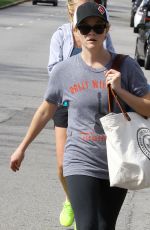 REESE WITHERSOON Leaves Yoga Classes in Brentwood