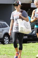 REESE WITHERSOON Leaves Yoga Classes in Brentwood