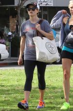 REESE WITHERSOON Leaves Yoga Classes in Brentwood