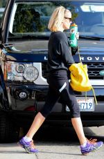 REESE WITHERSPOON in Tight Leggings Heading to a Gym in Brentwood