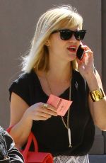 REESE WITHERSPOON Out for Lunch at Bouchon in Beverly Hills