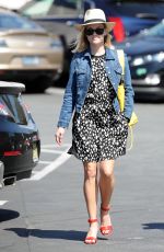 REESE WITHERSPOON Out in Brentwood