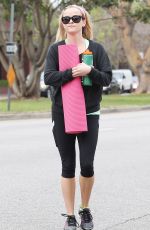 REESEWITHERSPOON Leaves a Yoga Class in Brentwood