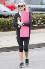 REESEWITHERSPOON Leaves a Yoga Class in Brentwood