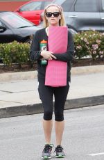 REESEWITHERSPOON Leaves a Yoga Class in Brentwood