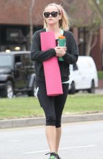 REESEWITHERSPOON Leaves a Yoga Class in Brentwood