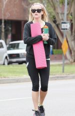 REESEWITHERSPOON Leaves a Yoga Class in Brentwood