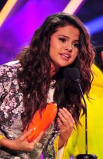 SELENA GOMEZ at 2014 Nickelodeon’s Kids’ Choice Awards in Los Angeles
