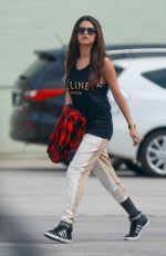 SELENA GOMEZArrives at a Dance Studio in Burbank