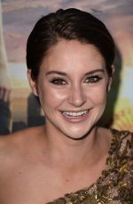 SHAILENE WOODLEY at Divergent Premiere in Los Angeles