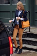 TAYLOR SWIFT Out in New York 3003