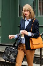 TAYLOR SWIFT Out in New York 3003