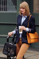 TAYLOR SWIFT Out in New York 3003
