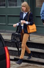 TAYLOR SWIFT Out in New York 3003