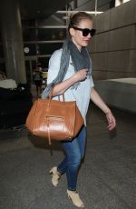 CAMERON DIAZ Arrives at Los Angeles International Airport