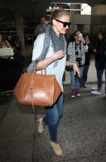 CAMERON DIAZ Arrives at Los Angeles International Airport