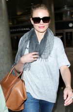 CAMERON DIAZ Arrives at Los Angeles International Airport