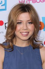 JENNETTE MCCURDY at Rio 2 Premiere at Night Under the Stars