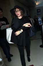JENNIFER GARNER Arrives at LAX Airport in Los Angeles