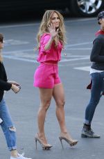 JENNIFER LOPAZ Arrives at American Idol Studio