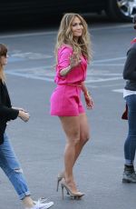 JENNIFER LOPAZ Arrives at American Idol Studio