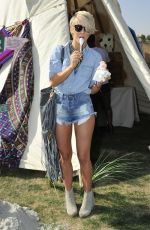 JULIANNE HOUGH at Old Navy Oasis at Coachella