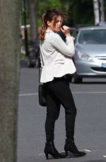 kate beckinsale - on the set of 
