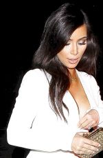 KIM KARDASHIAN Arrives to Cecconi