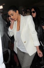 KIM KARDASHIAN Leaves a Photo Studio in Miami