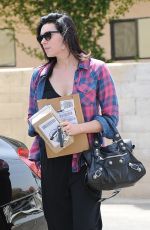 LAURA PREPON Gets Her Mail in Los Feliz