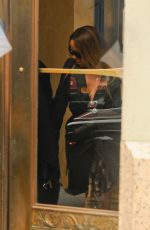 MARIHA CAREY Leaves Her Apartment to in New York