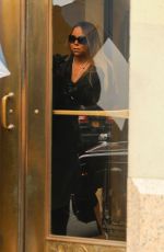 MARIHA CAREY Leaves Her Apartment to in New York