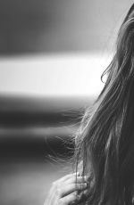 NINA AGDAL - Banana Moon Outtakes