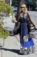 PARIS HILTON Heading to Pilate Class in Los Angeles