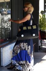 PARIS HILTON Heading to Pilate Class in Los Angeles