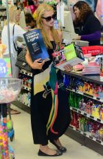 PARIS HILTON Shopping at a Store in Los Angeles