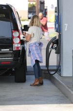 REESE WITHRSPOON at a Gas Station in Los Angeles