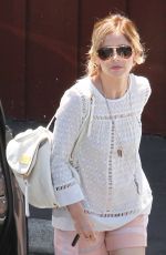 SARAH MICHELLE GELLAR Out and About in Bretnwood