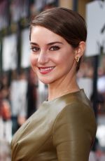 SHAILENE WOODLEY at MTV Movie Awards 2014 in Los Angeles