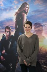 SHAILENE WOODLEY - Divergent Photocall in Madrid