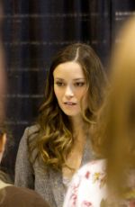 SUMMER GLAU at St. Louis Comic-con