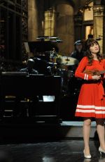 TAYLOR SWIFT and ZOOEY DESCHANEL at Saturday Night Live