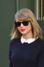 TAYLOR SWIFT Leaves Her Apartment in New York 0504