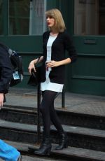 TAYLOR SWIFT Leaves Her Apartment in New York
