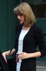 TAYLOR SWIFT Leaves Her Apartment in New York