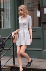 TAYLOR SWIFT Out in New York 1104