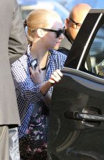 AMANDA SEYFRIED Arrives a LAX Airport