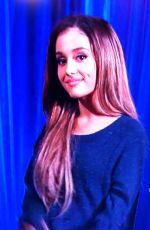 ARIANA GRANDE - Surprise Appearance on American Idol