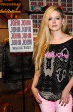 AVRIL LAVIGNE at John John