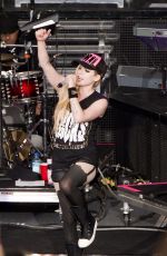 AVRIL LAVIGNE Performs in Mountain View